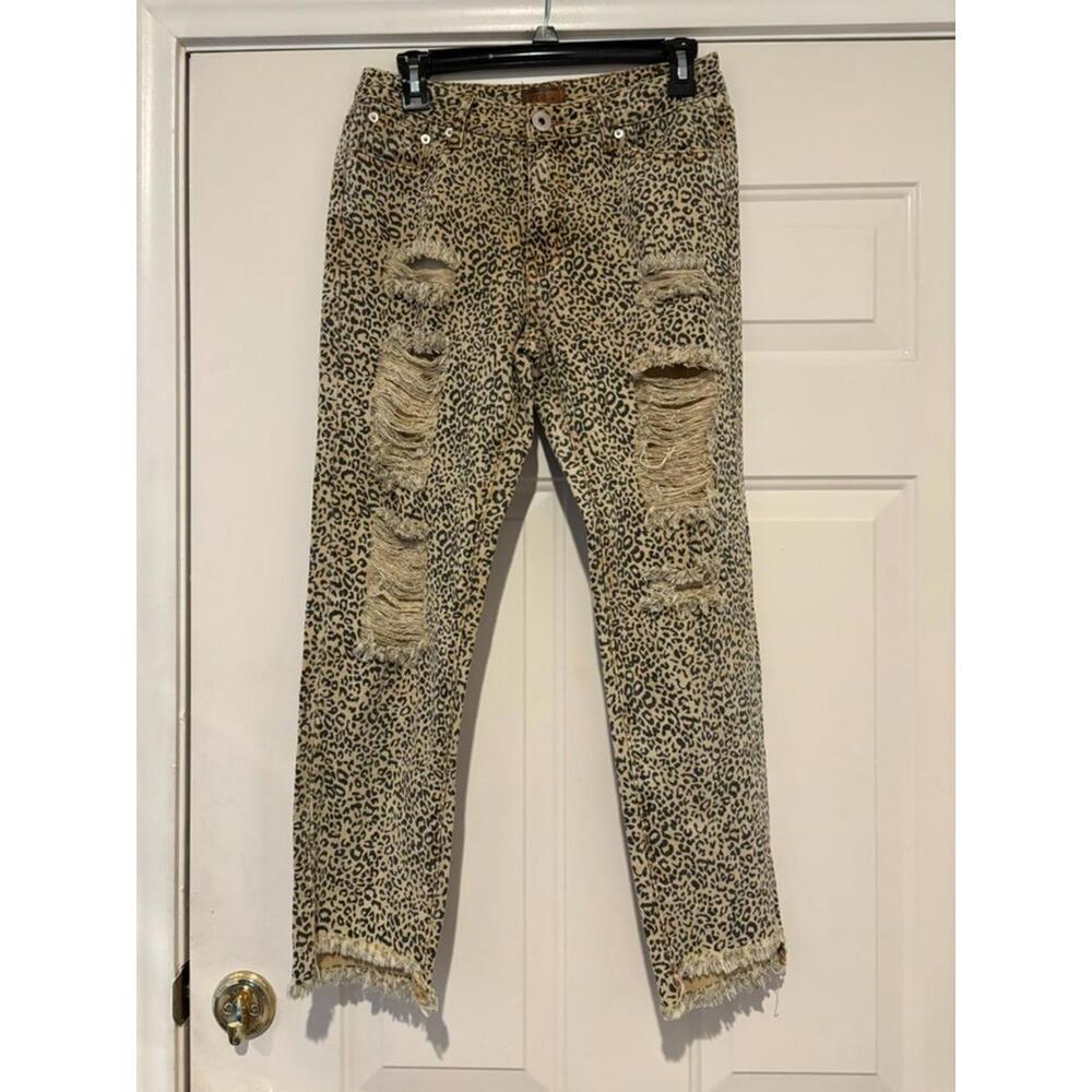 Women's beige cheetah print POL distressed sz S #972